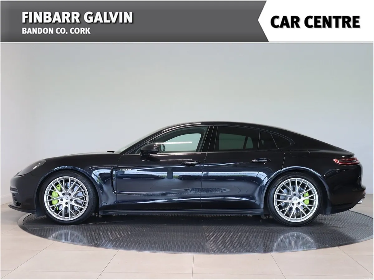 Porsche Panamera  4 E-Hybrid Executive - Image 3