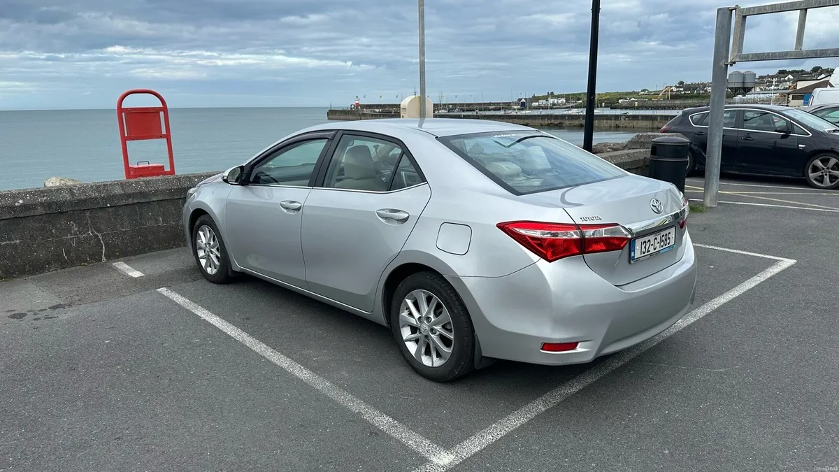 Corolla - Image 3