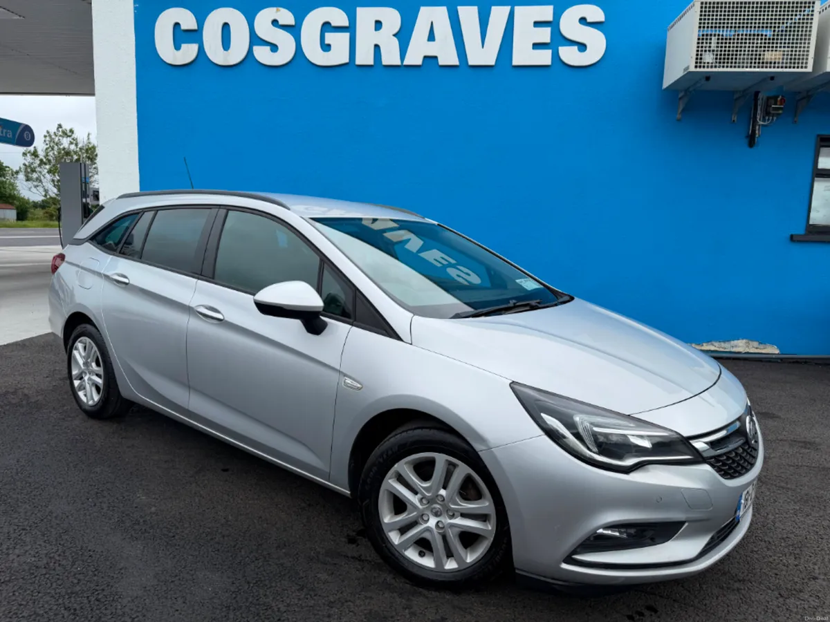 Vauxhall Astra ESTATE DESIGN 1.6 CDTI * APPLE CAR - Image 1