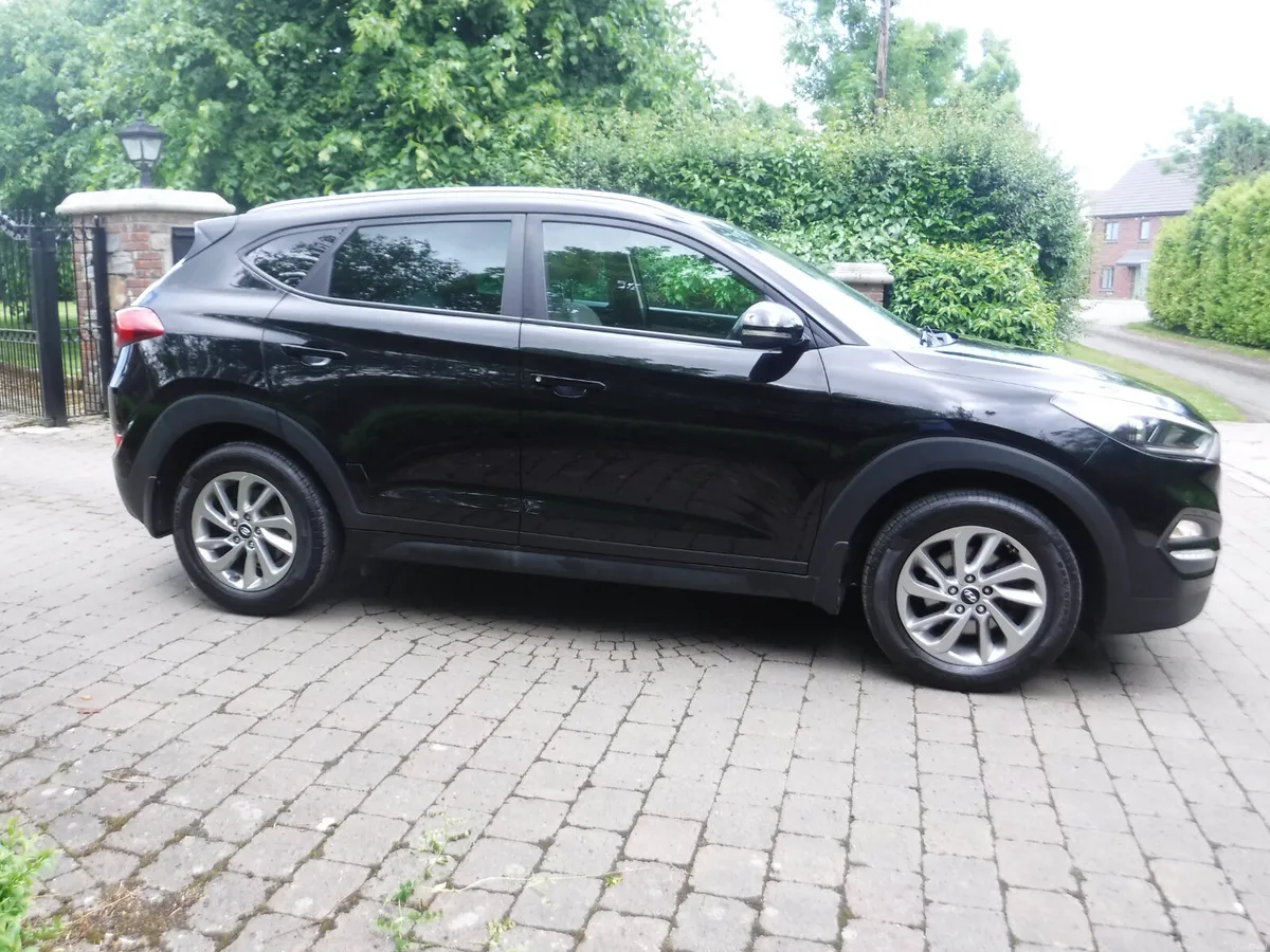 Hyundai Tucson 2017 1.7 EXECUTIVE FULL LEATHER - Image 2
