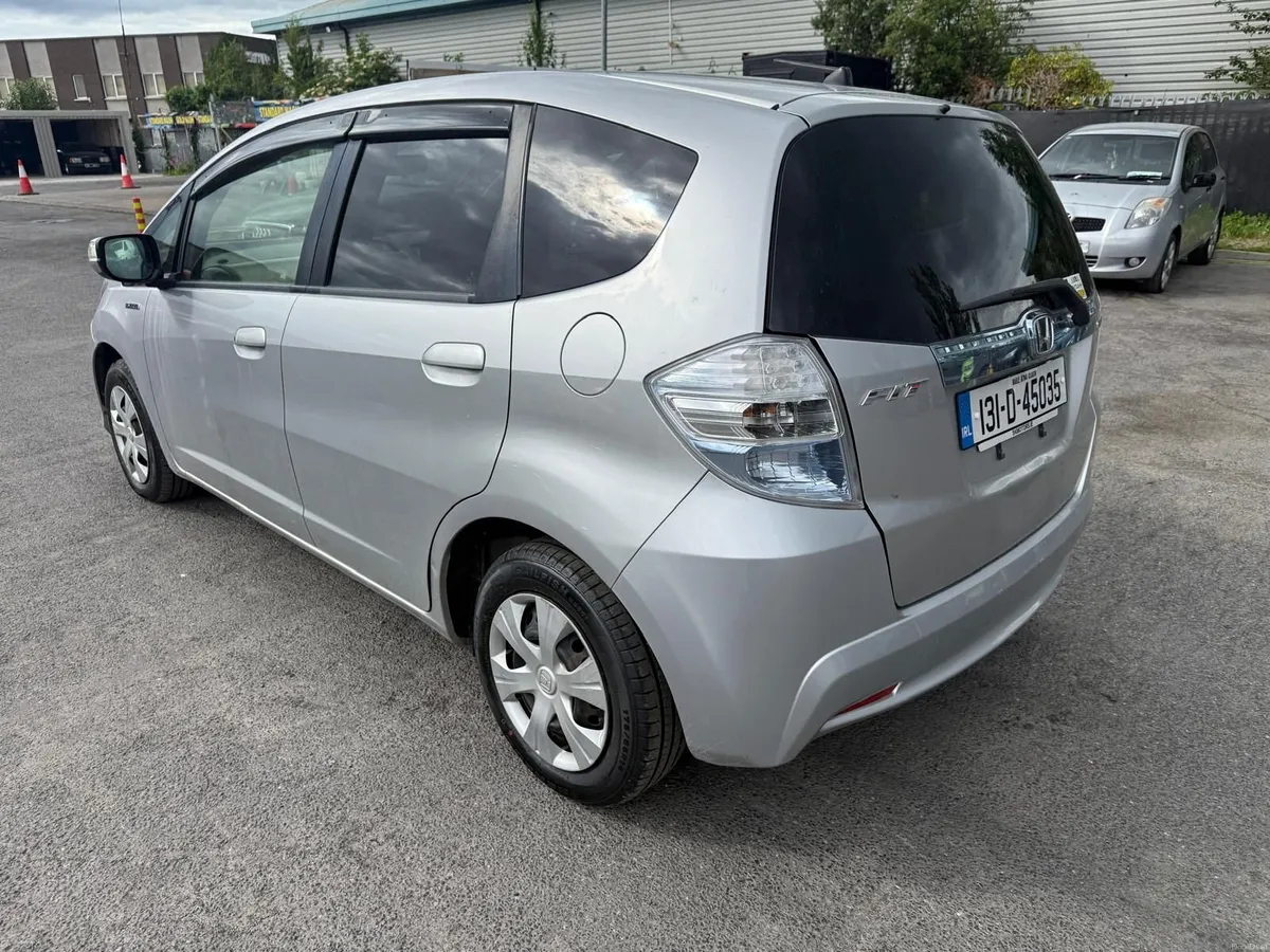 Honda Fit 2013 - Image 3