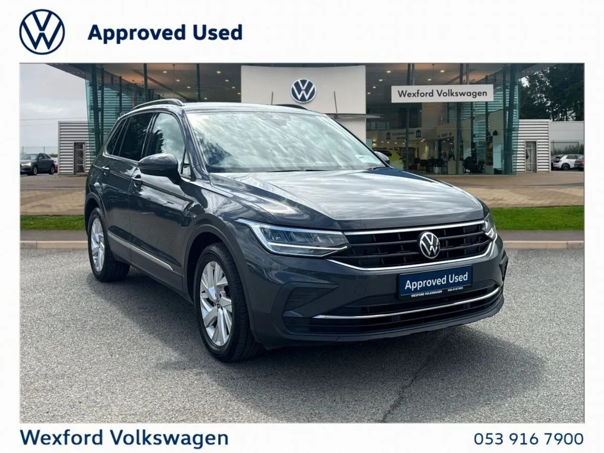 Volkswagen Tiguan *Approved Used* LIFE 2.0TDI 122H - Image 1