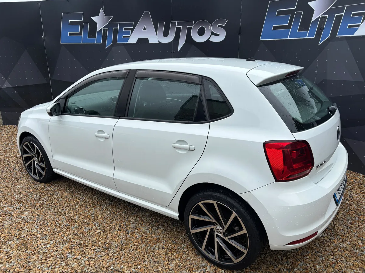 Volkswagen Polo TSI 1.2 Automatic 2015 - Image 4