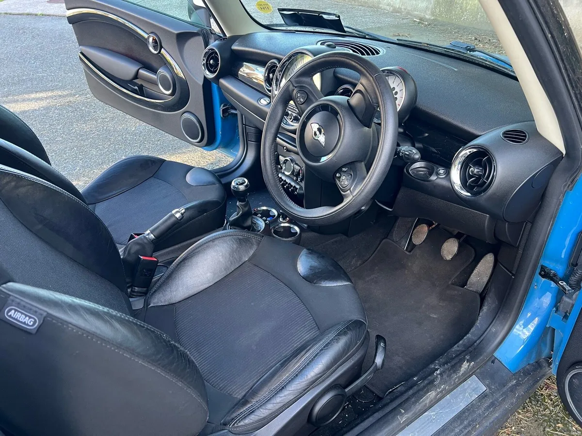 2014 Blue Mini Cooper 1.6 Hatchback - Image 6