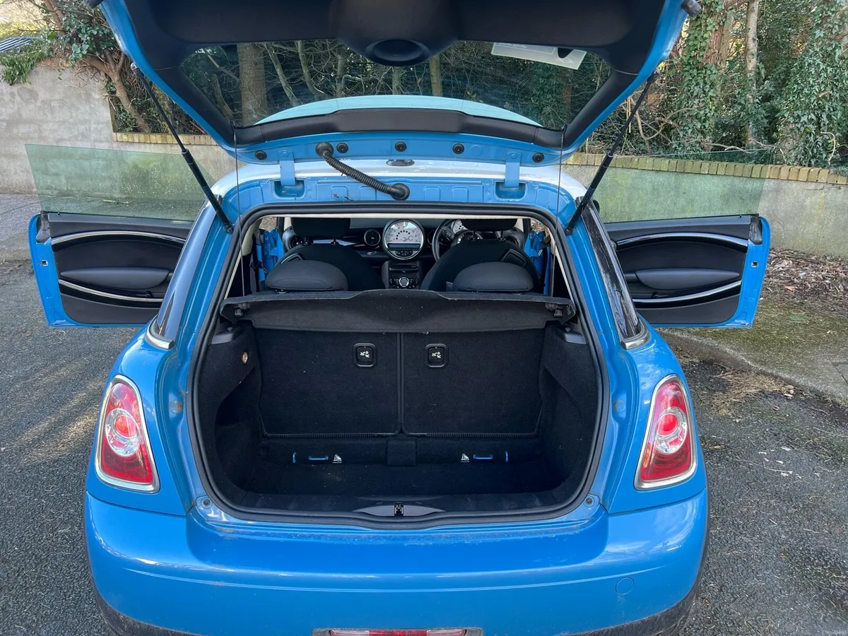 2014 Blue Mini Cooper 1.6 Hatchback - Image 4