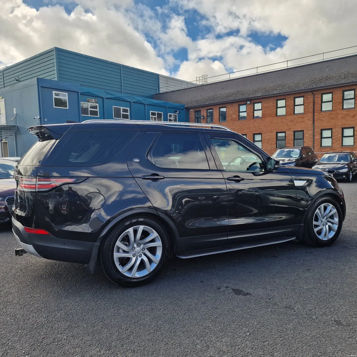 Land Rover Discovery 2019 - Image 5