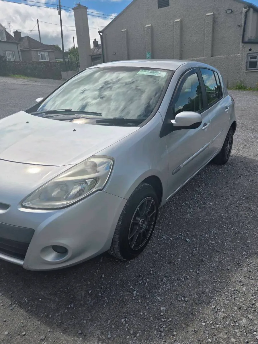 2013 CLIO - Image 3