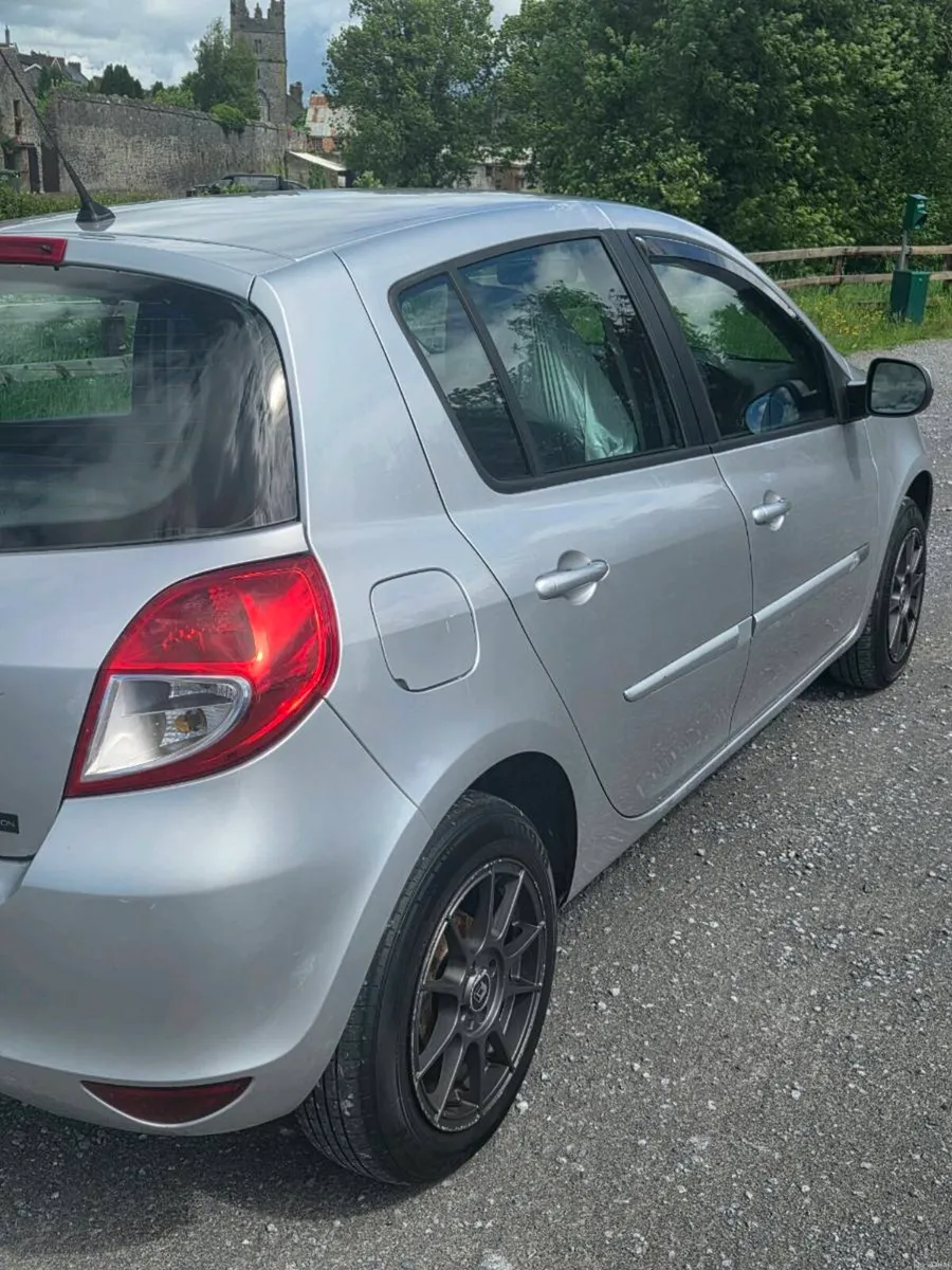 2013 CLIO - Image 5