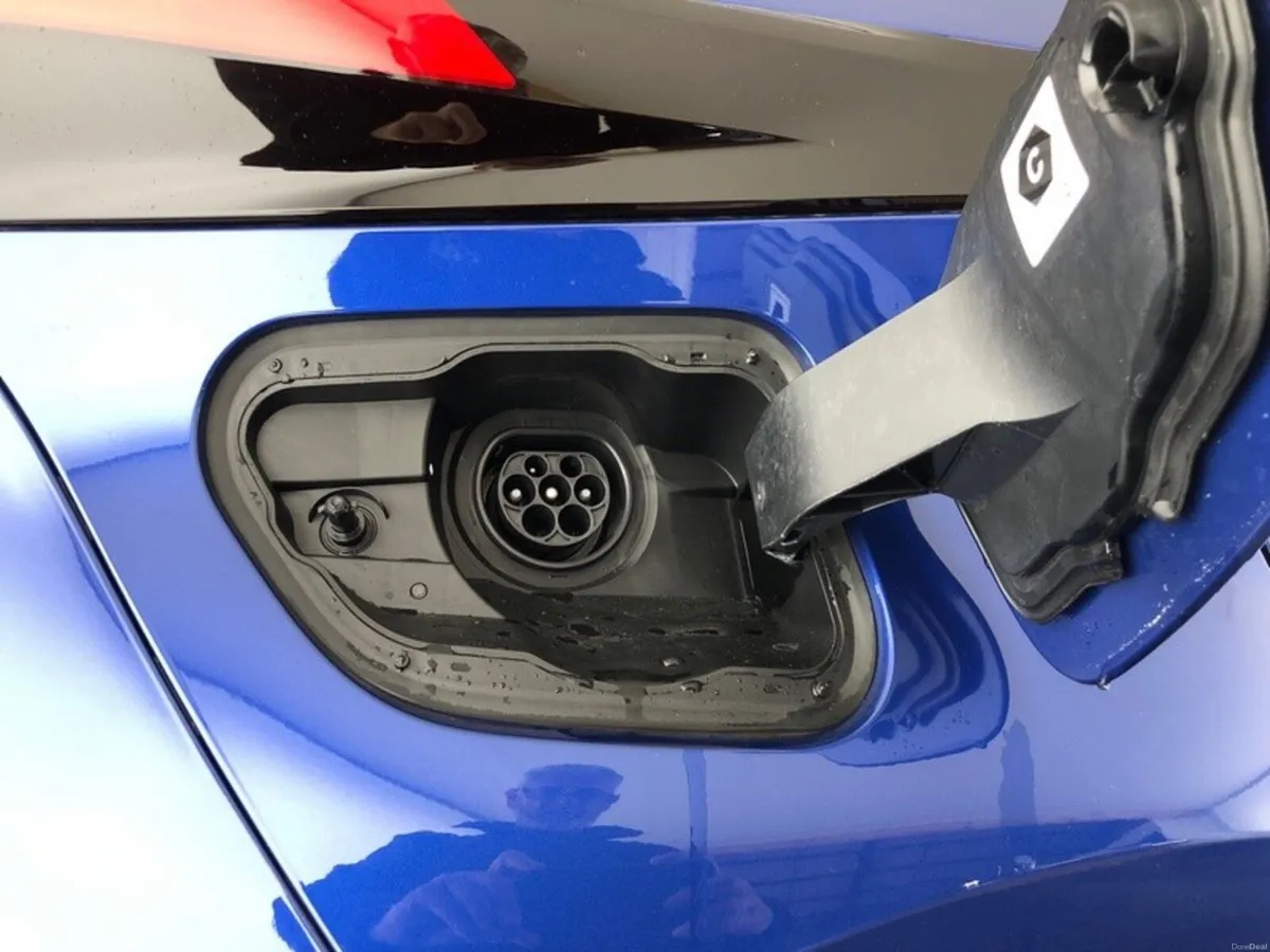 Toyota C-HR Sport**Plug in Hybrid** - Image 6