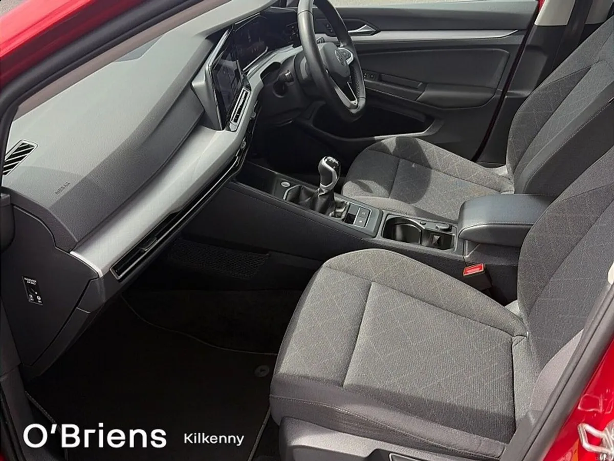 Volkswagen Golf LIFE 2.0 TDI 115 BHP 5DR *1 OWNER - Image 4