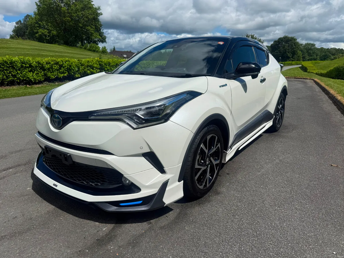 TOYOTA CHR G-LED EDITION AUTO 2018 - Image 4