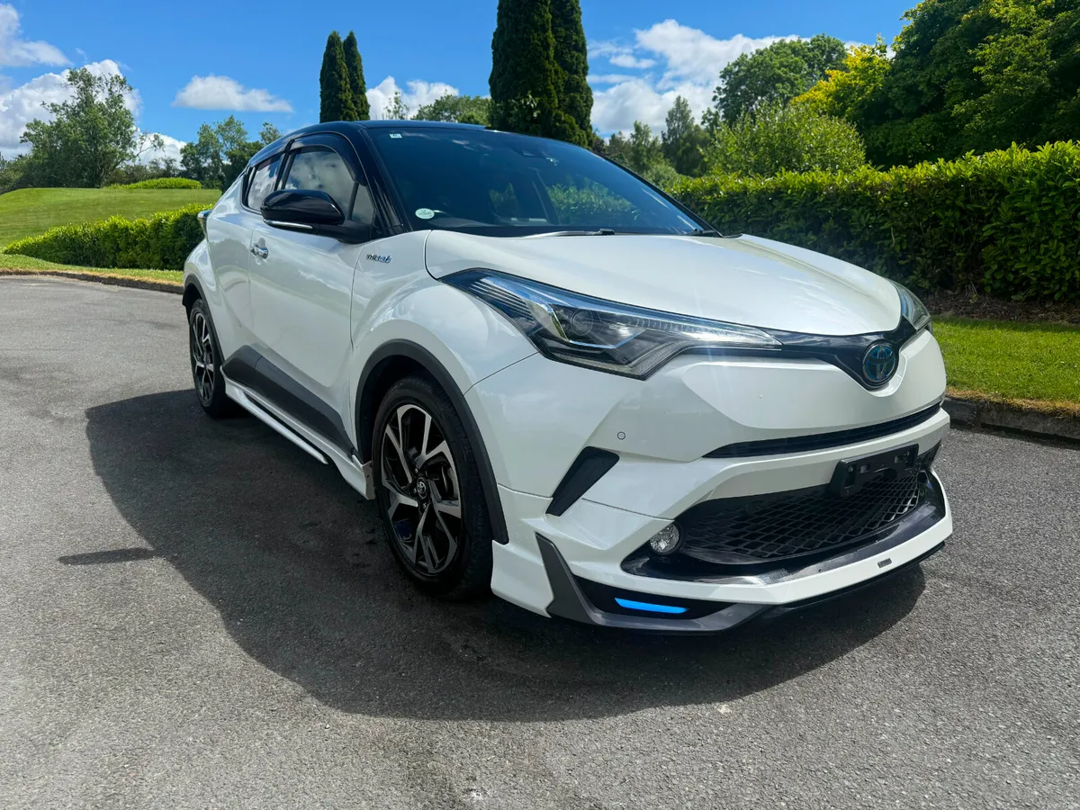 TOYOTA CHR G-LED EDITION AUTO 2018 - Image 2