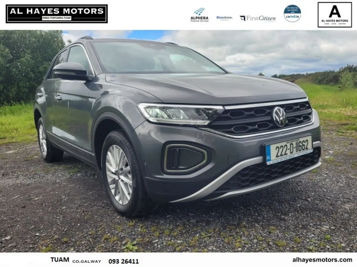 Volkswagen T-Roc LIFE 2.0 TDI 6SPEED 116BHP* REAR - Image 1