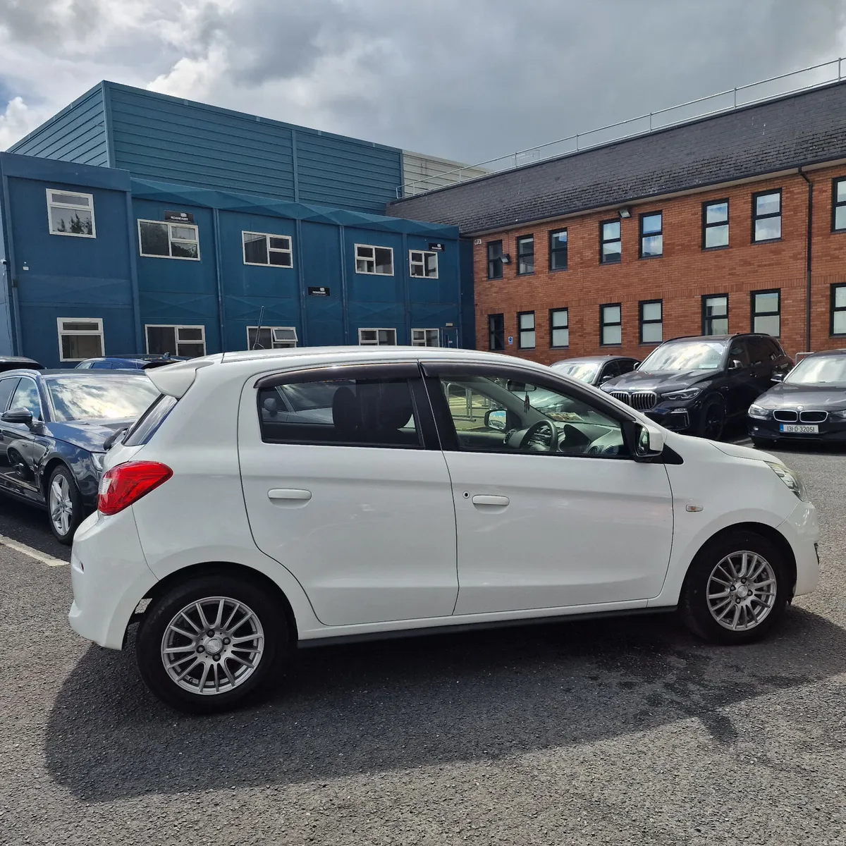 Mitsubishi Mirage 2018 Automatic - Image 4