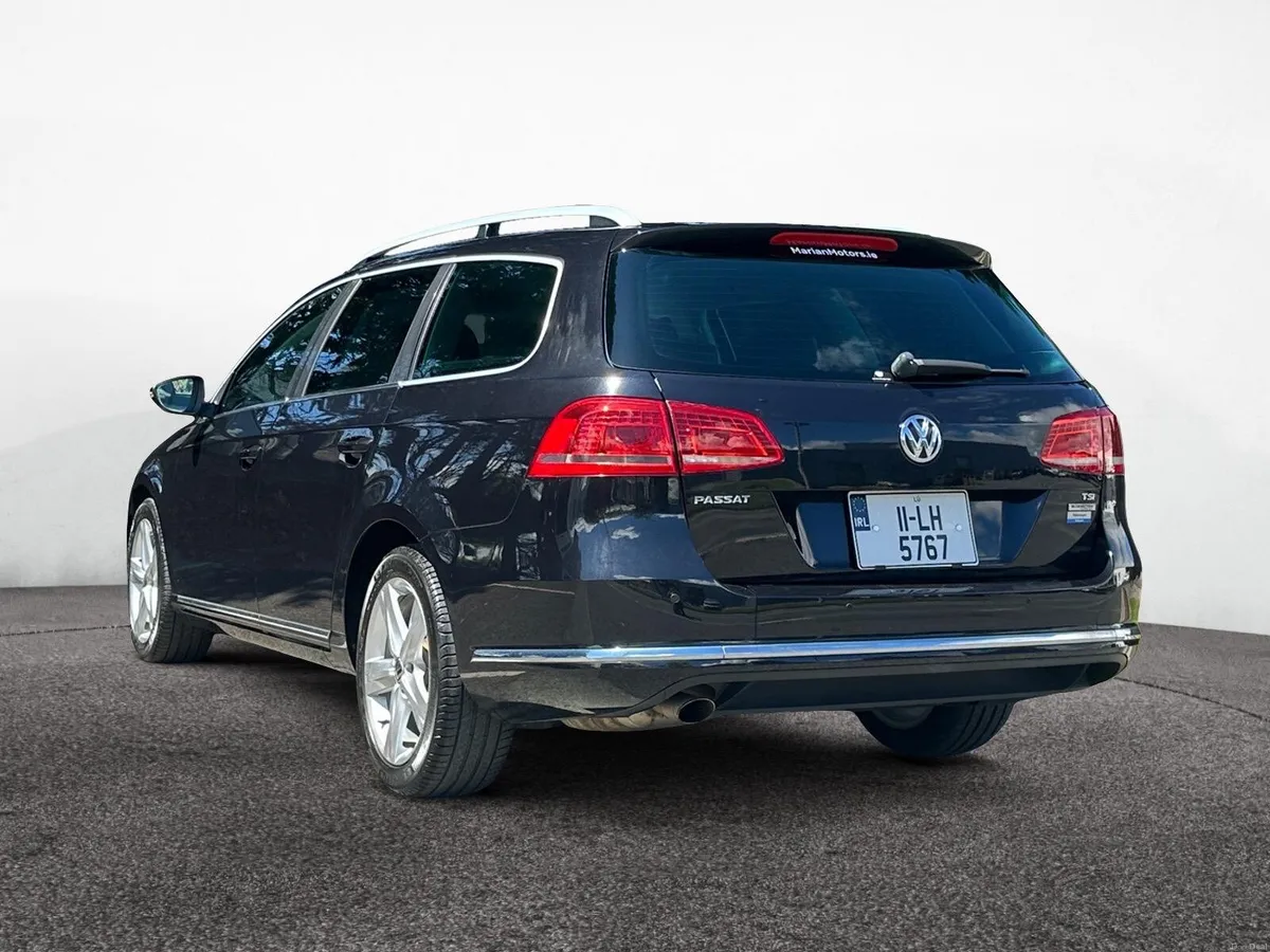 2011 Black VW Passat Estate - Image 5