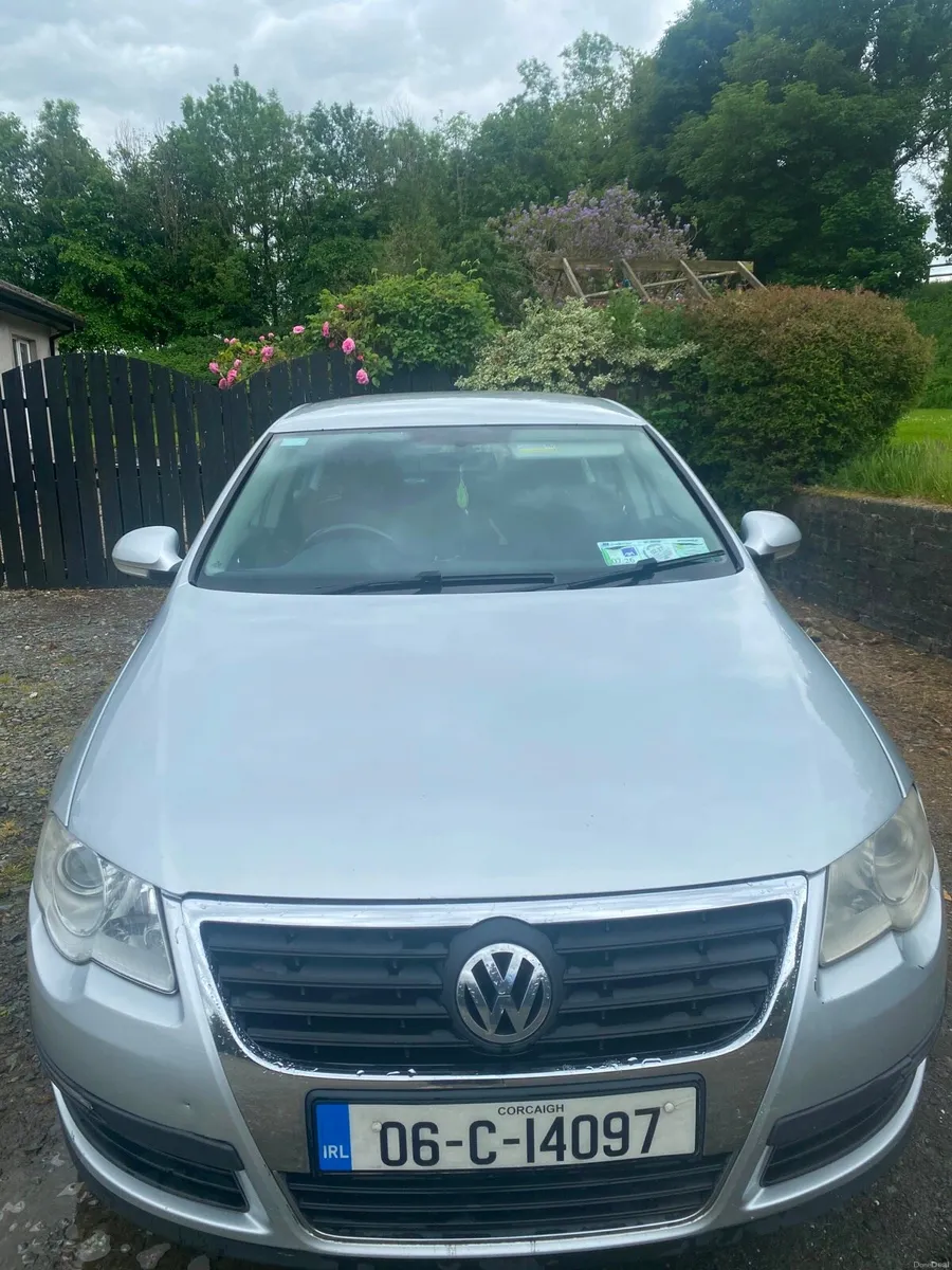 Volkswagen Passat Automatic - Image 1