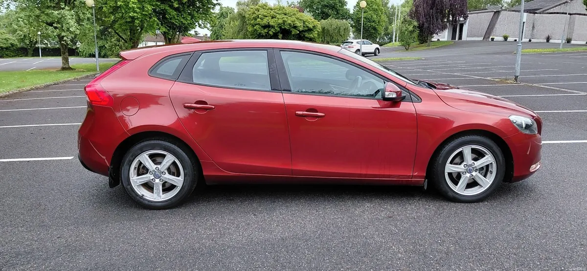 Volvo V40 2014 New Nct - Image 3