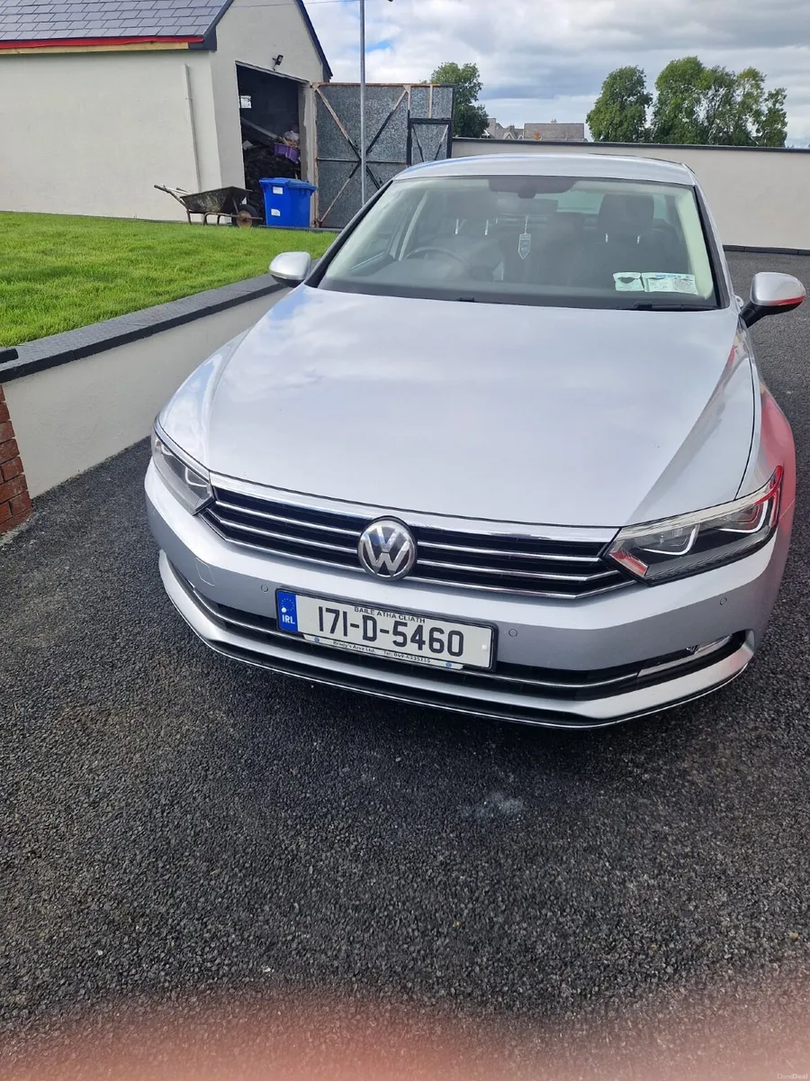 Volkswagen Passat 2017 - Image 1