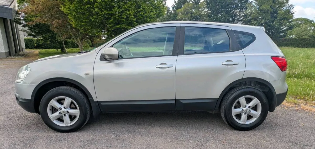Nissan Qashqai SE 1.6 Petrol - Image 4