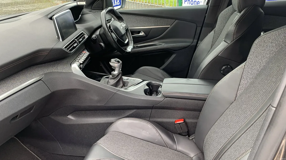Peugeot 3008 2018 GT LIne 1.2 Turbo 130 bhp - Image 4