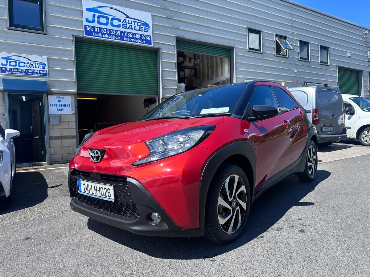 Toyota Aygo X  1.0 Design Auto, 2024 - Image 2
