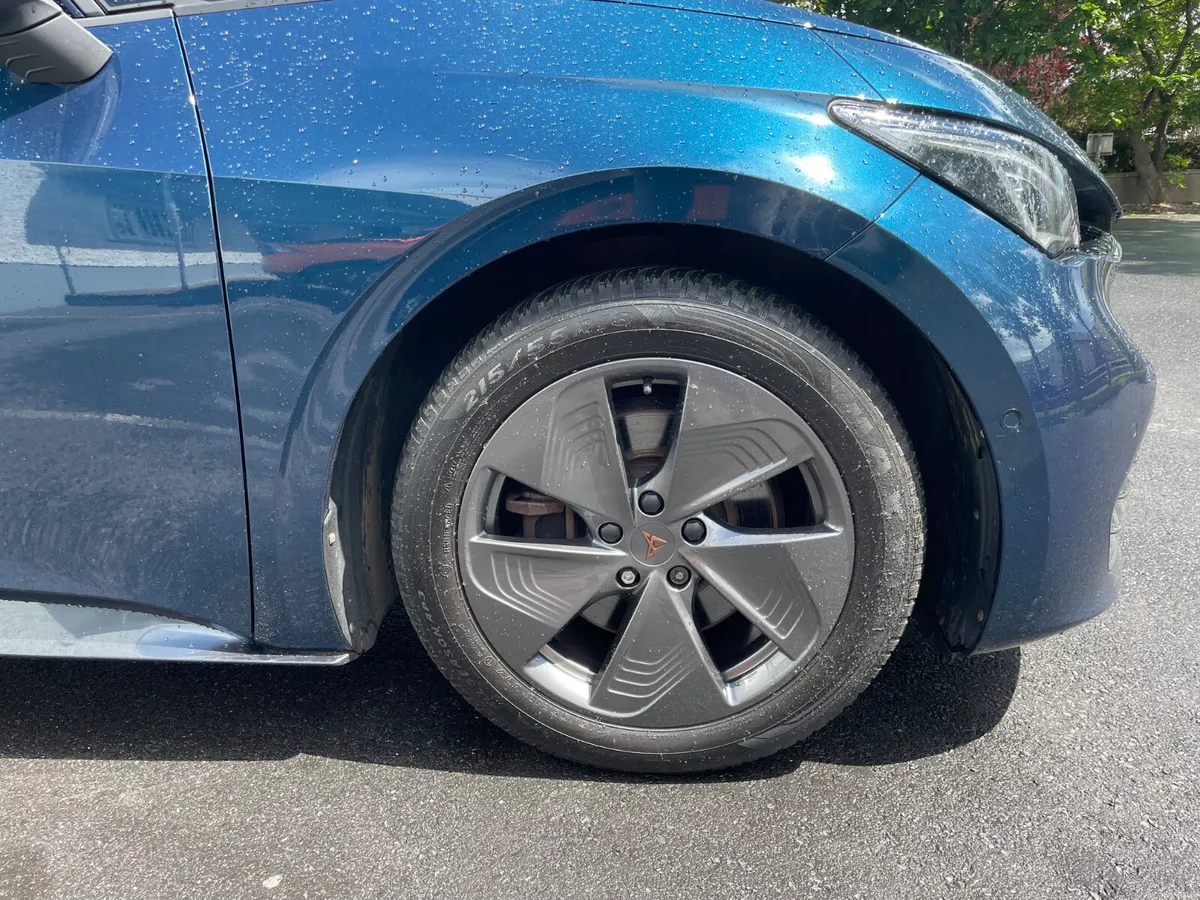 CUPRA BORN - 58KWH - APPLE PLAY 120TAX - Image 2