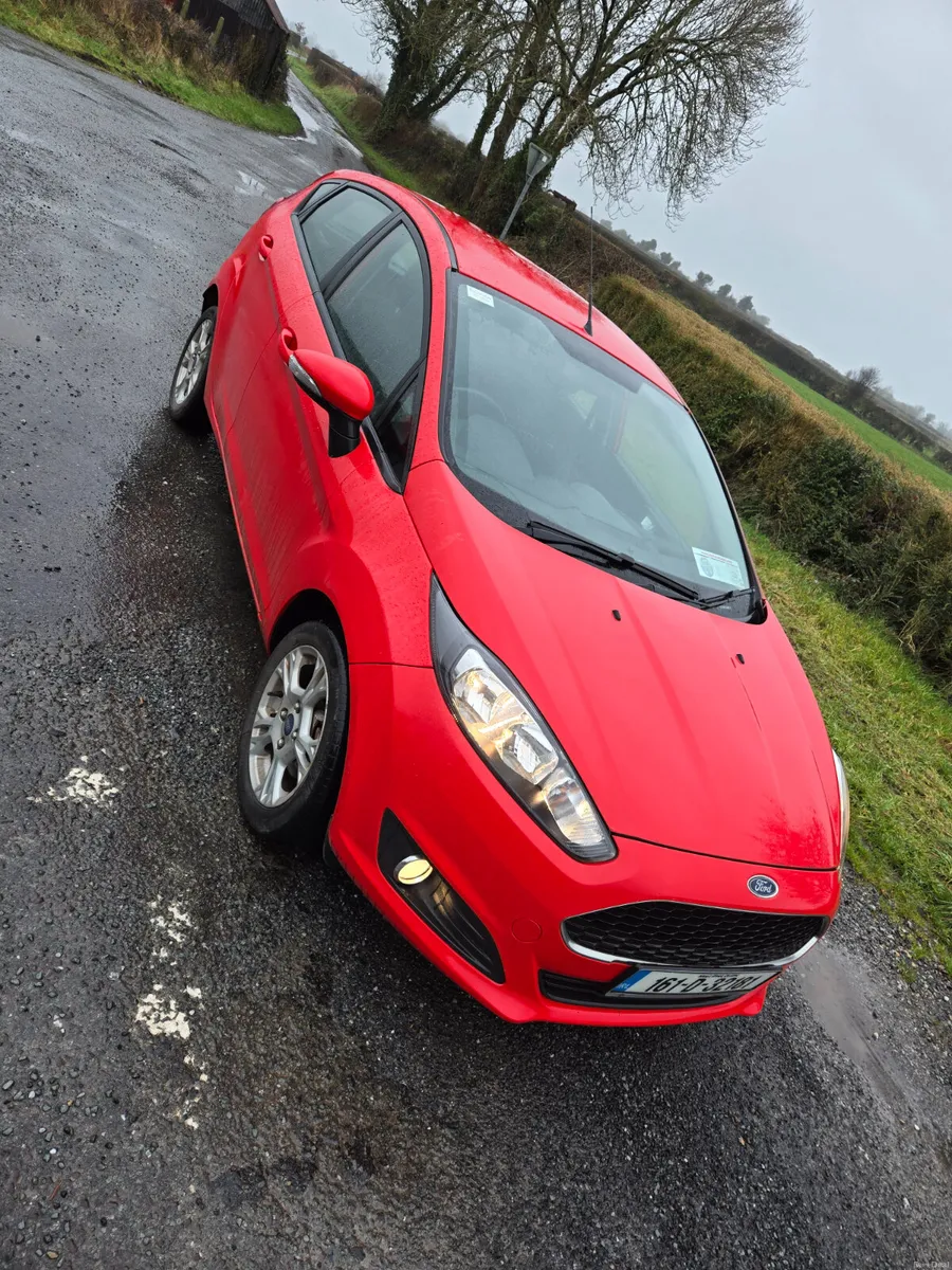 Ford Fiesta Zetec 2016 1.2 petrol - Image 3