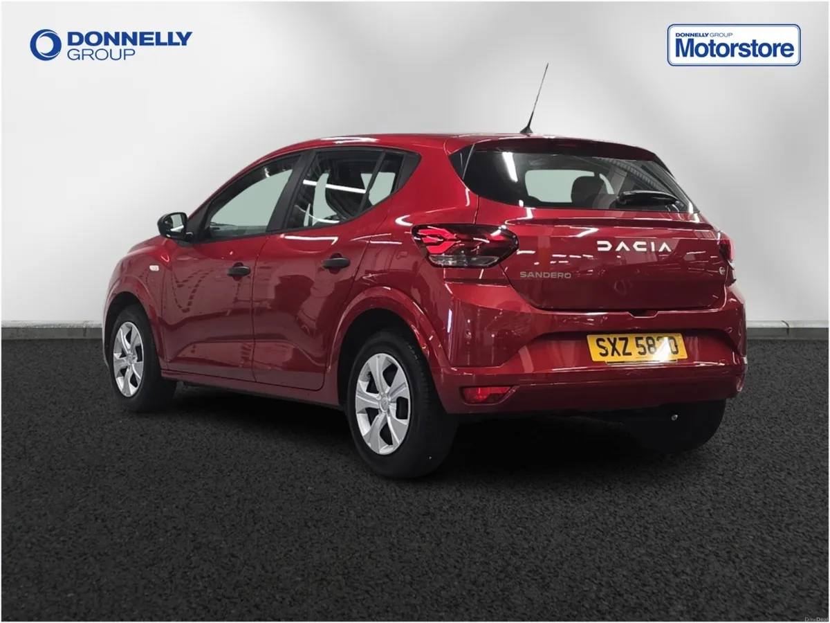 Dacia Sandero Hatchback Essential - Image 2