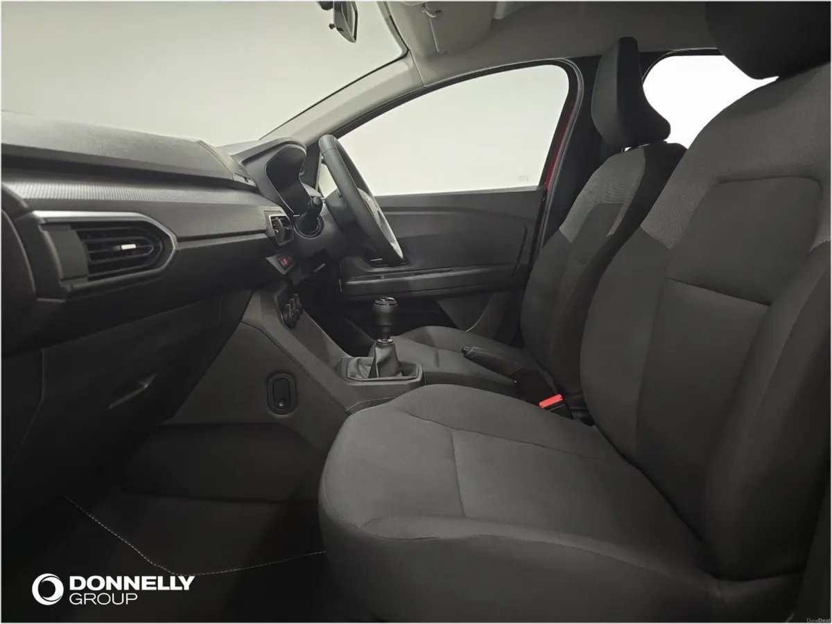 Dacia Sandero Hatchback Essential - Image 4