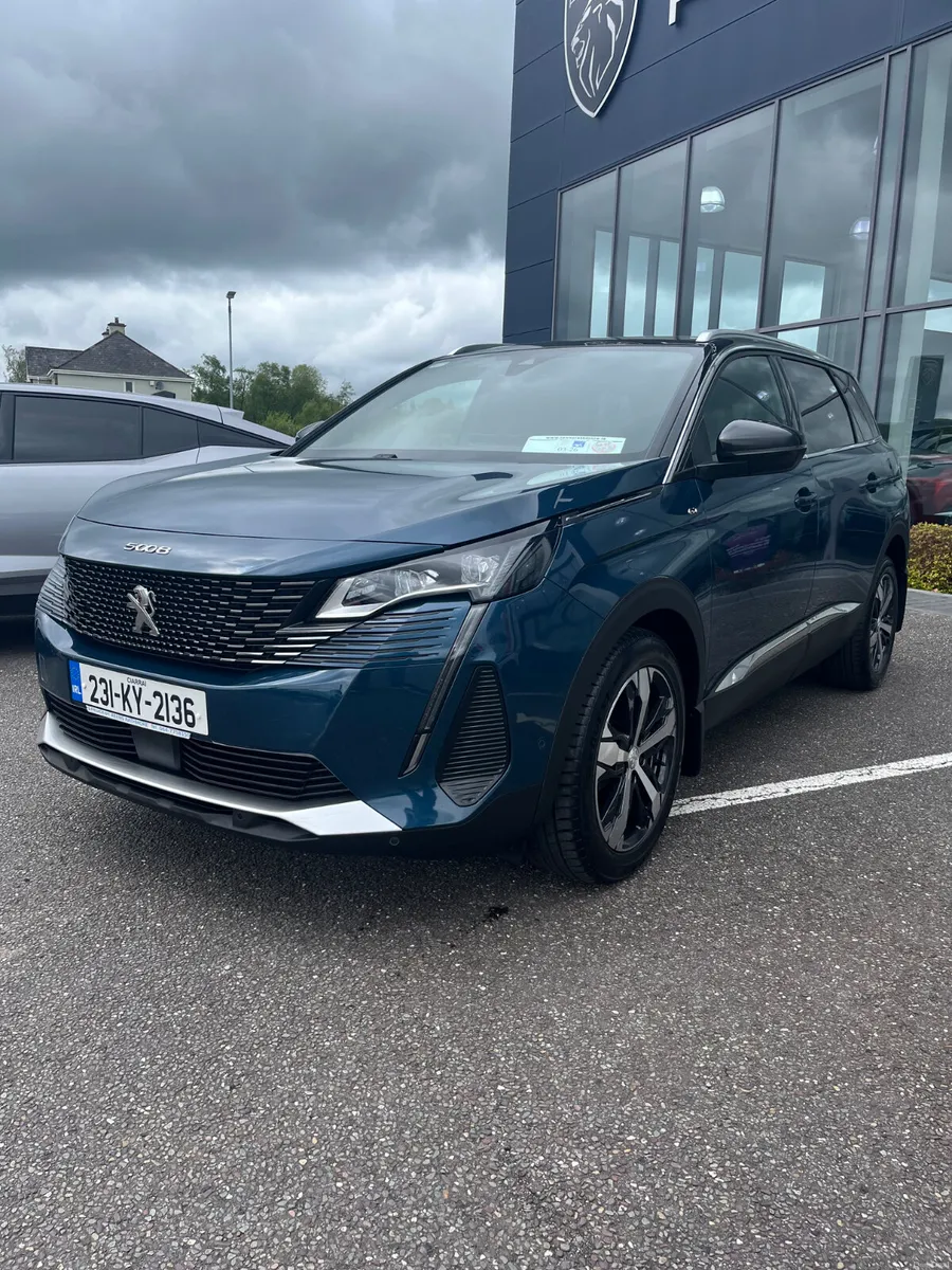 Peugeot 5008 2023 - Image 2