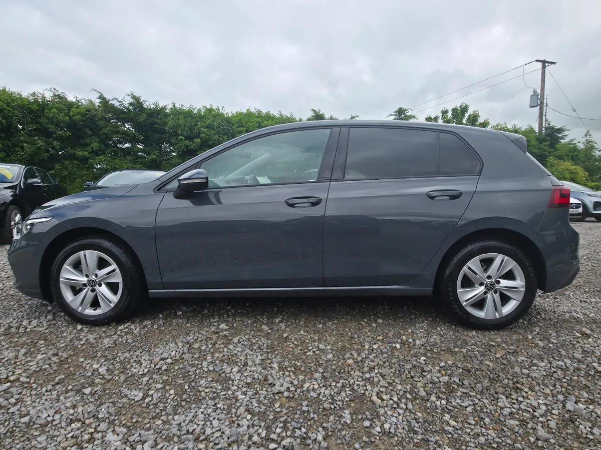 2022 Volkswagen Golf eTSI - Image 2