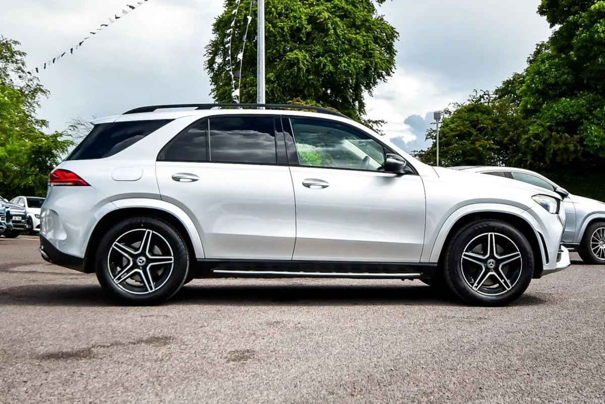 Mercedes-Benz GLE 7 Seat 300d AMG 4Matic 245bhp - Image 3