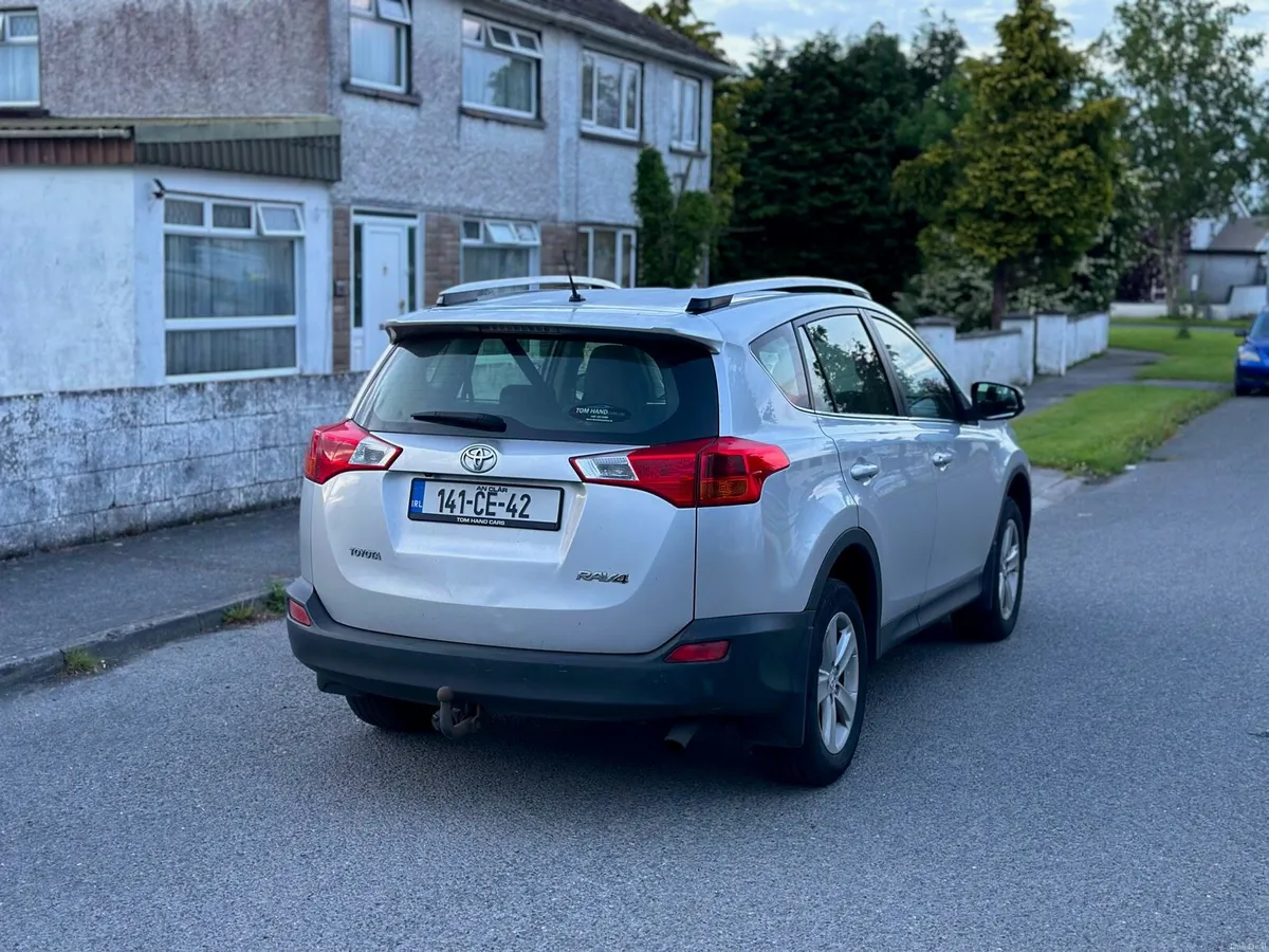 141 Toyota RAV4 2.0D4D €5800 - Image 4