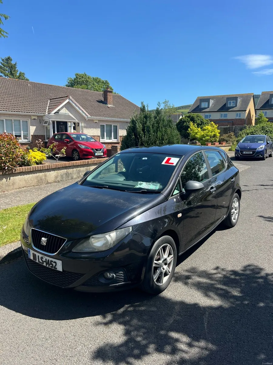 Seat Ibiza black 2010 1.2 New NCT with CarPlay - Image 1