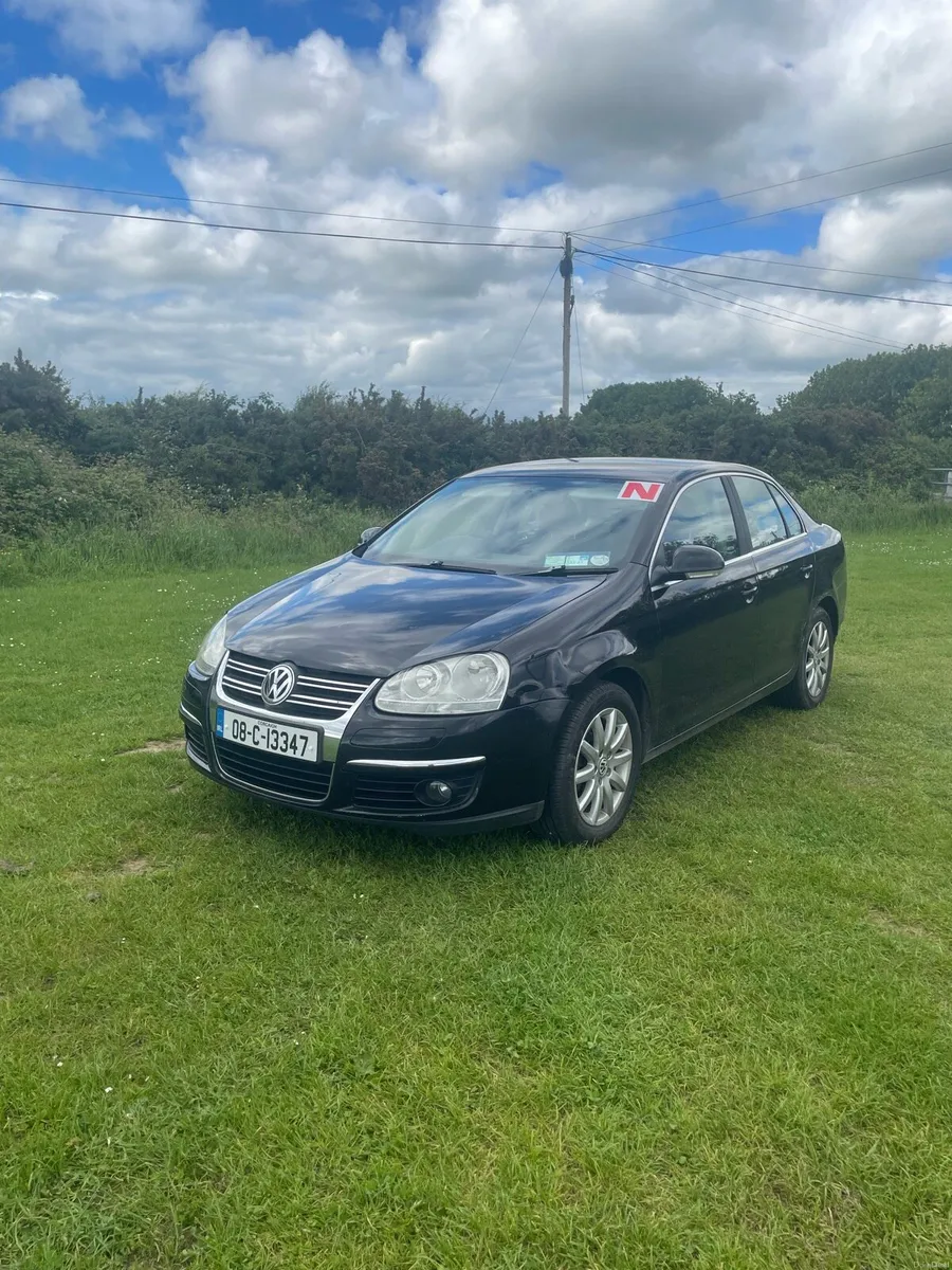 Volkswagen Jetta TSI 1.6L - Image 1