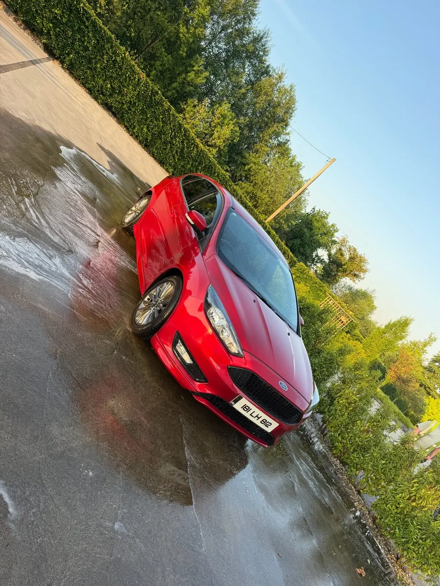 Ford Focus - Image 1