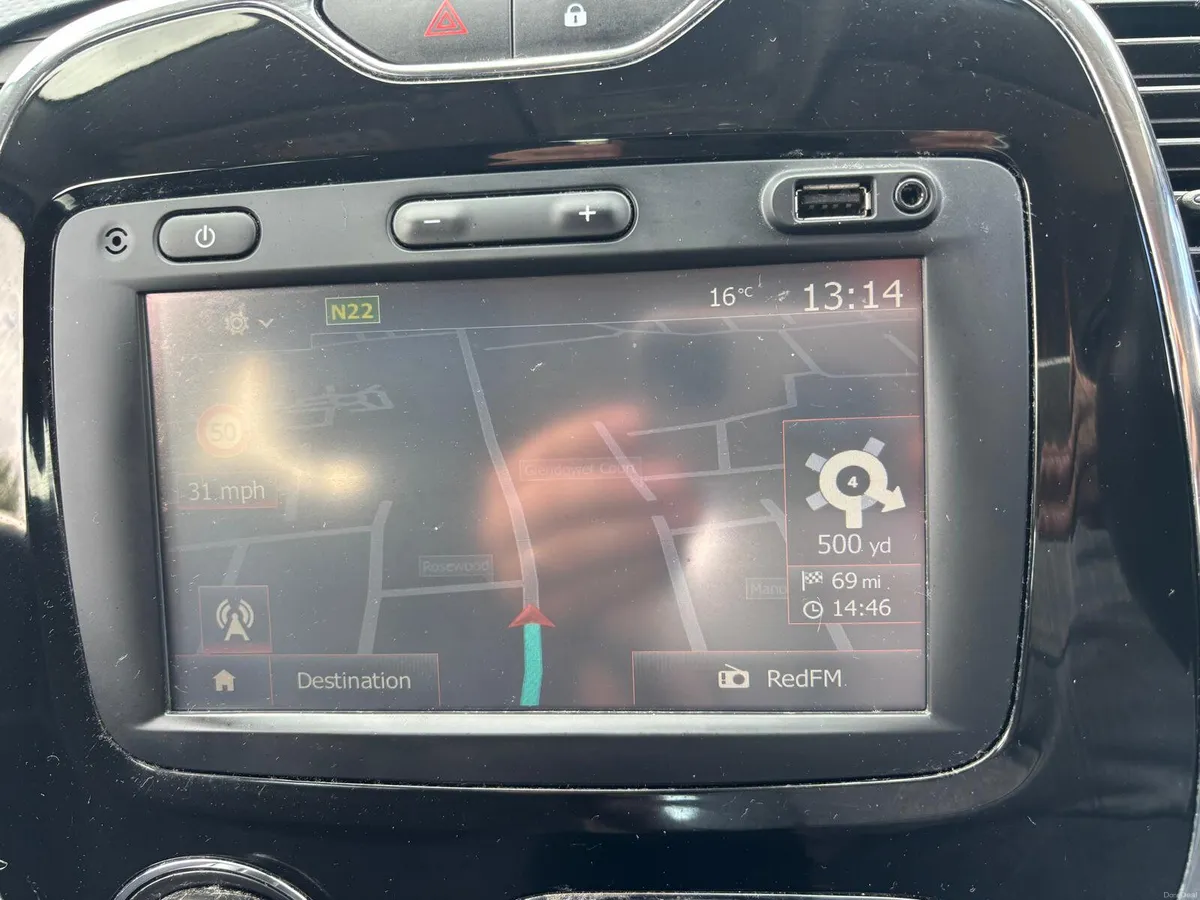 Renault Captur 2016  1.0  PETROL  LOW  MILEAGE - Image 3