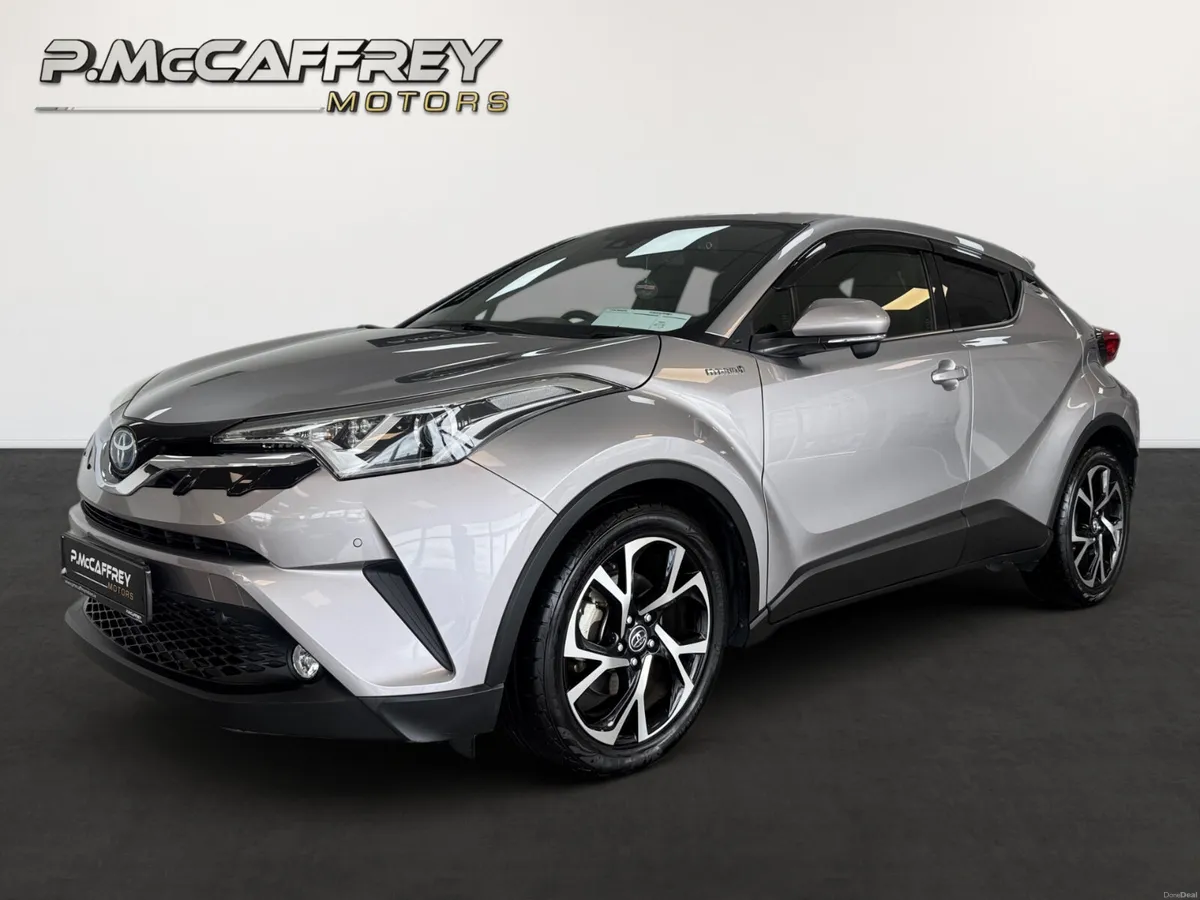 2017 Toyota C-HR Luna Sport Leather Reversing Came - Image 1