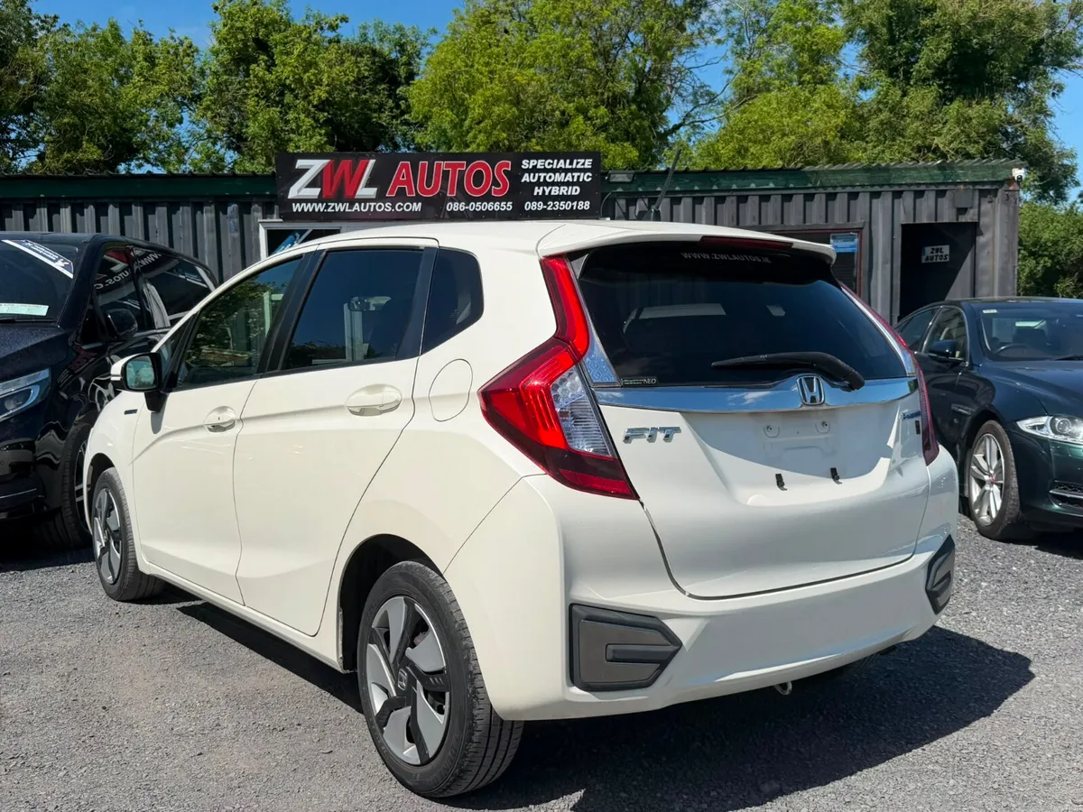 14 HONDA FIT HALF LEATHER - Image 6