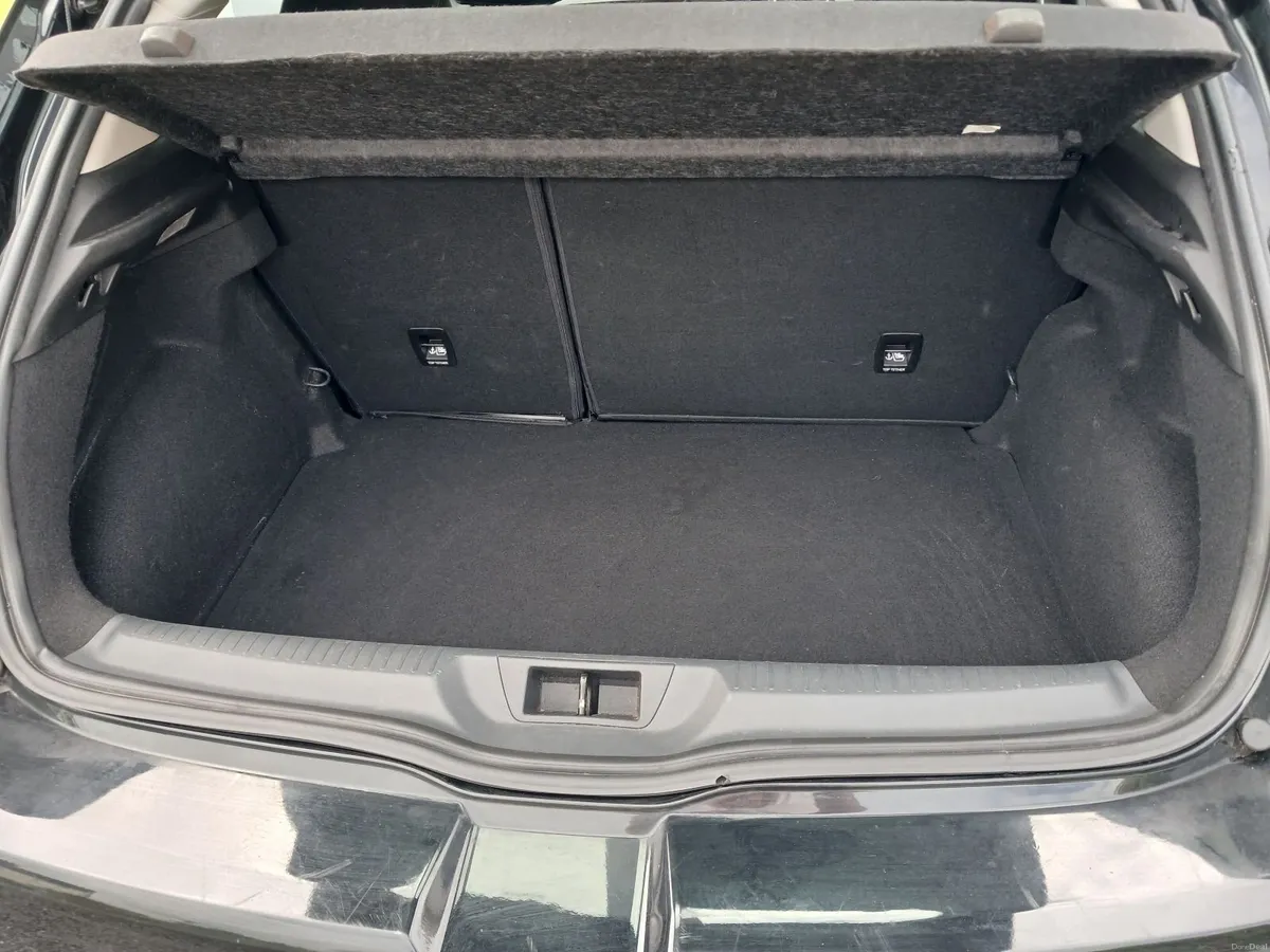 Renault Megane 2018 - Image 6