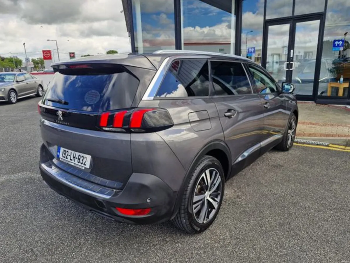 Peugeot 5008 Allure 1.5 Blue HDI 130 6.2 4D - Image 3