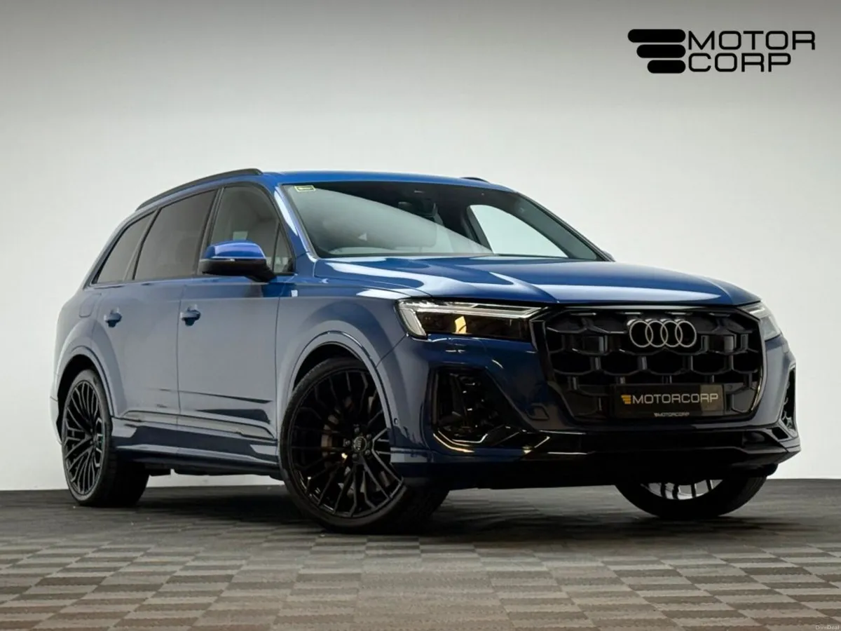 Audi Q7 S LINE 55 TFSI E QUATTRO *PAN ROOF* - Image 1