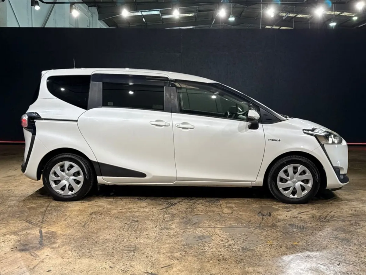 Toyota Sienta 1.5 HYBRID 7 SEATER - TOYOTA SAFETY - Image 3