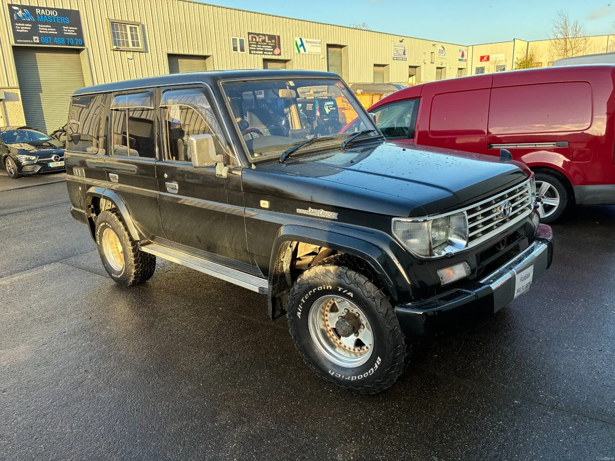 Toyota Land Cruiser 1995 - Image 2
