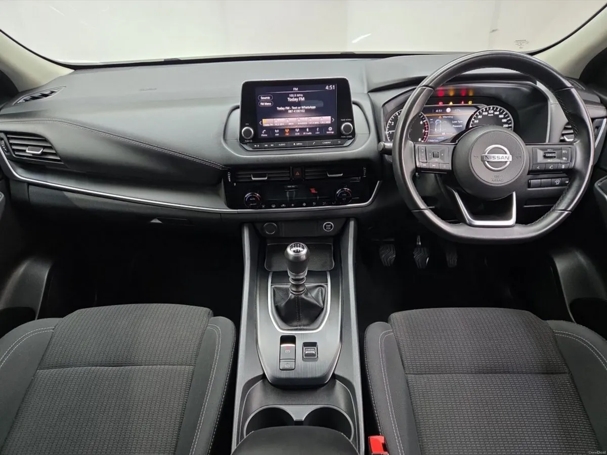 Nissan Qashqai 1.3 PET MILD HYBRID SV *Scrappage d - Image 4