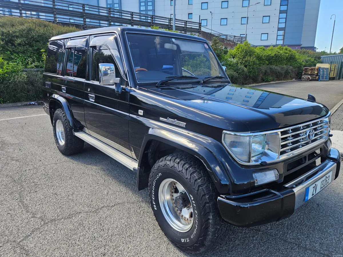 Toyota Land Cruiser 1995 - Image 1