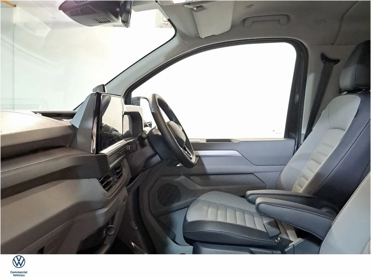 Volkswagen Caravelle STYLE 8 SEATER EV 218BHP - Image 4