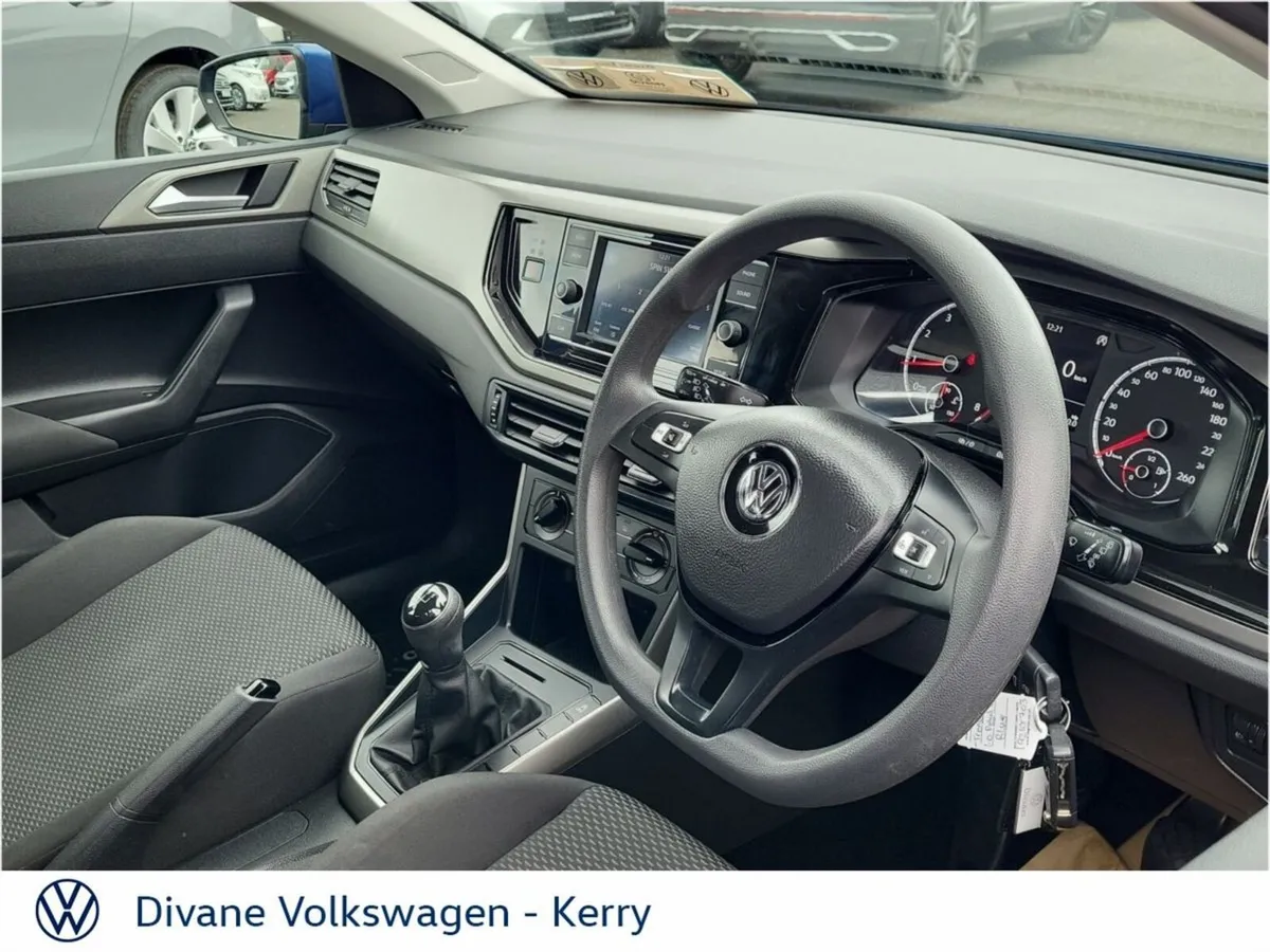 Volkswagen Polo TRENDLINE 1.0 TSI PETROL 65 BHP - Image 3