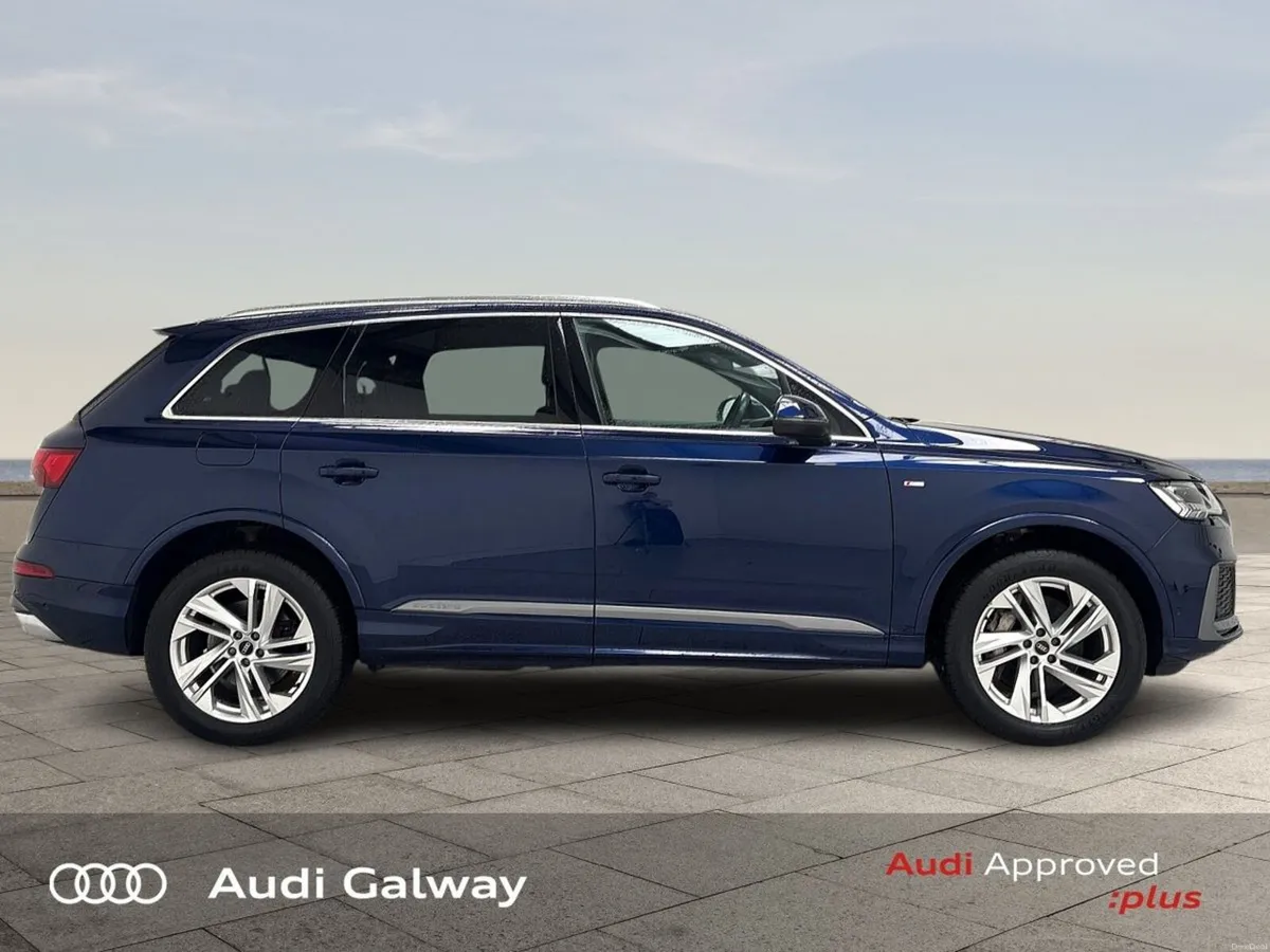 Audi Q7 €699 p/m - 45 TDI  S-LINE A/T ** 7 SEATS * - Image 5