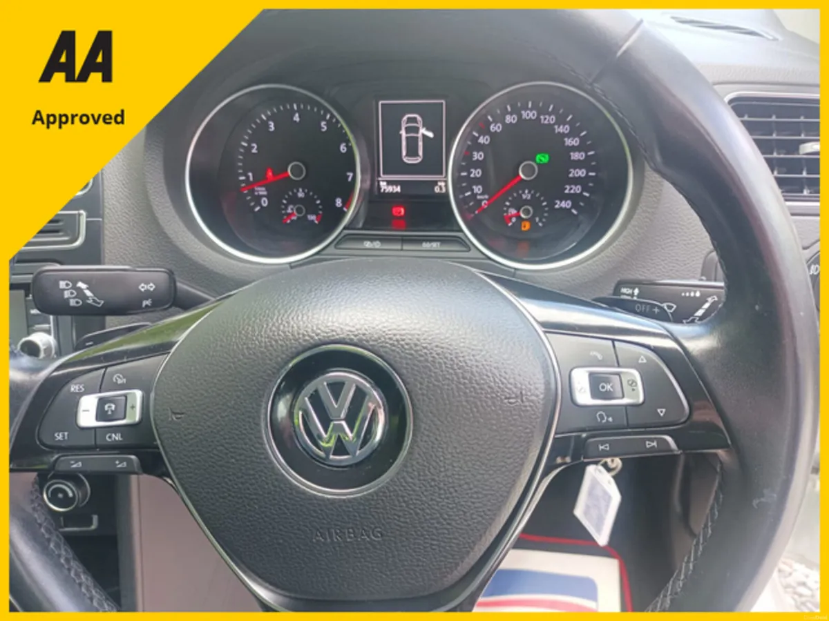 Volkswagen Polo 1.2 TSI Automatic, 2016 - Image 4